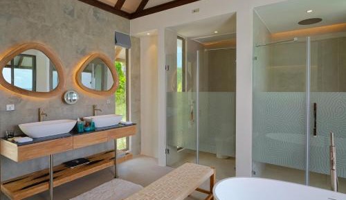 Water Villa with Pool