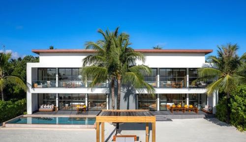 Three Bedroom Beach Residence with Private Pool