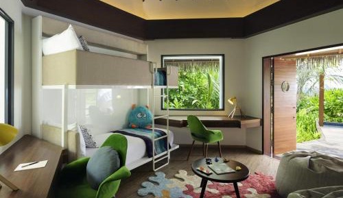 Family Beach Pool Villa