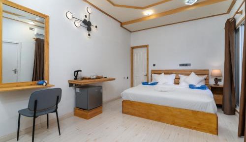 Superior King Room