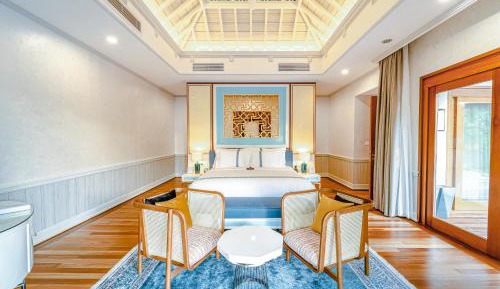 Signature Beach Residence with Private Pool - Complimentary Floating Breakfast (once per stay) for book dates, 10th FEB 2026 onwards, and stay dates 11 April to 30 September 2026