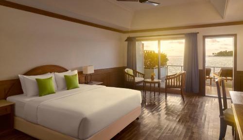 Sunset Water Villa with Slide - 50% off domestic transfers for stays of 7+ nights (book from 23 Mar 26, stay until 30 Sep 26) 