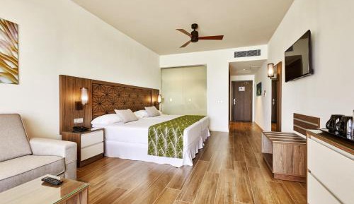 Beach Room 