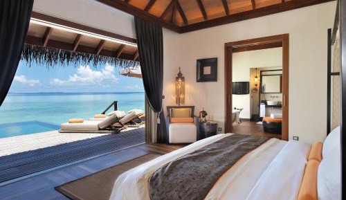 Sunset Ocean Suite with Private Pool & Personalized Butler Service - Up to 2 children under 15 dine free with accompanying parents (subject to villa occupancy limits) and receive the same meal plan as the paying adults. Christmas and New Year's Eve supple