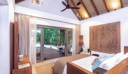 Beach Villa with Plunge Pool