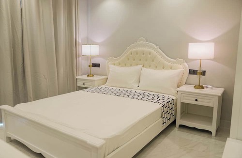Farukolhufushi Island Bed & Breakfast | SUNNY CANOPY