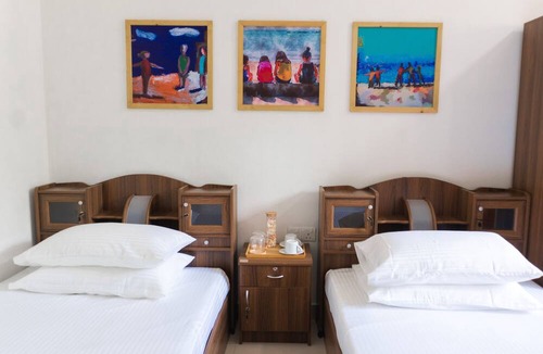 Magoodhoo House | PALM REST MALDIVES