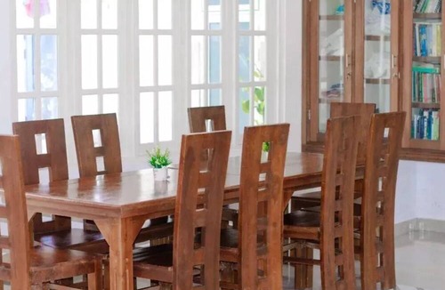 Hulhudhoo House | Everest Lodge