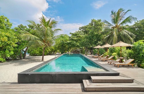 Hanimaadhoo Hotel | The Barefoot Eco Hotel