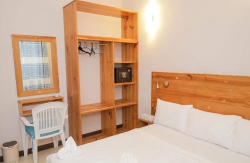 Thulusdhoo Island Hotel | Orimas Retreat