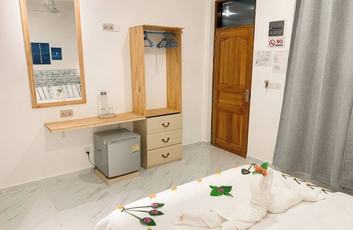 Rasdhoo House | FINS DIVE AND LEISURE HOTEL