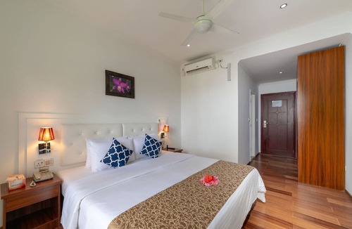 Maafushi Hotel | Crystal Sands Villa
