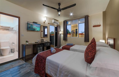 Ukulhas Hotel | Paguro Beach Inn
