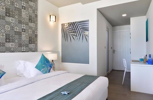 Maafushi House | Velana Beach Hotel Maldives