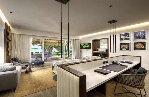 Fasmendhoo Resort | Emerald Maldives Resort & Spa - All Inclusive