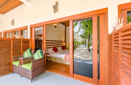 Dhiffushi Hotel | Araamu Hotels Maldives