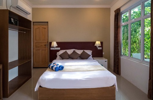 Dhangethi Hotel | South Ari Dive Center