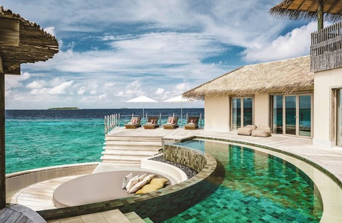Maamunagau Island Hotel | InterContinental Maldives Maamunagau Resort by IHG