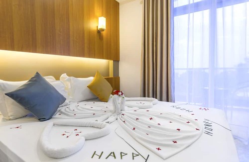 Maafushi Hotel | Kuredhi Beach Inn
