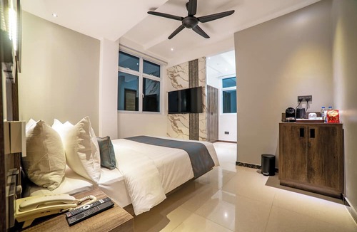Hulhumale Hotel | Samann Blue