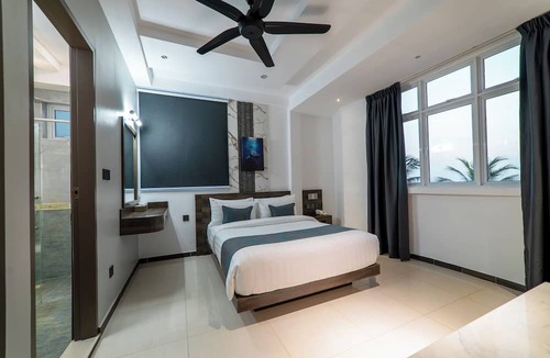 Hulhumale Hotel | Samann Blue