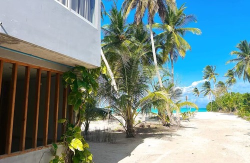 Himandhoo Bed & Breakfast | WhiteSand