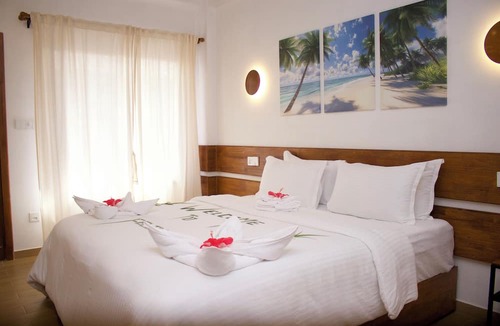 Felidhoo Hotel | Oshi Boutique