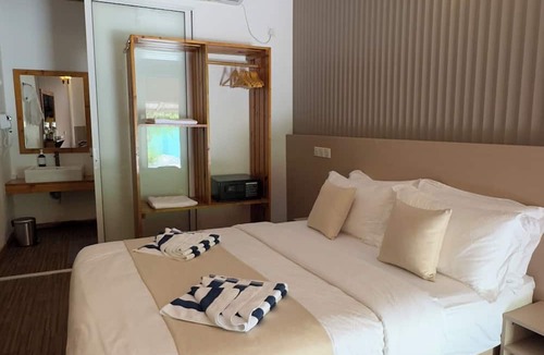 Dhiffushi Hotel | Navaya Dhiffushi