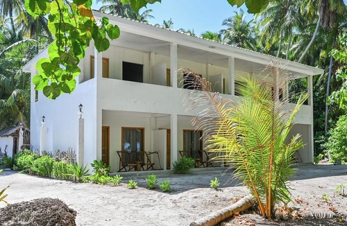 Dhidhdhoo House | Dive and Sleep - All Inclusive Diving Guesthouse - 3 Dives per day