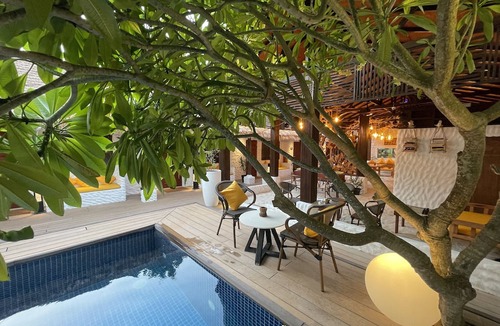 Fehendhoo Hotel | Atholhu Residence