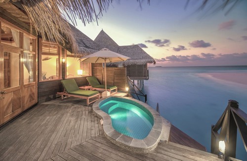 Dhunikolhu Resort | Coco Palm Dhuni Kolhu