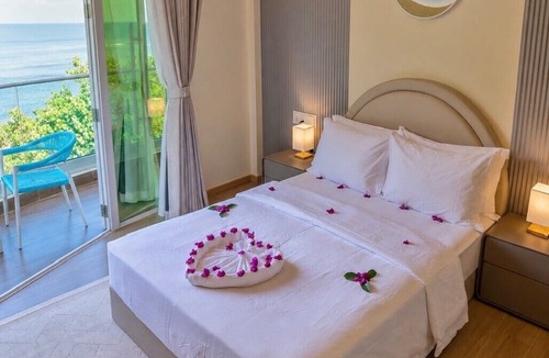 Dhidhdhoo House | Waterside Maldives