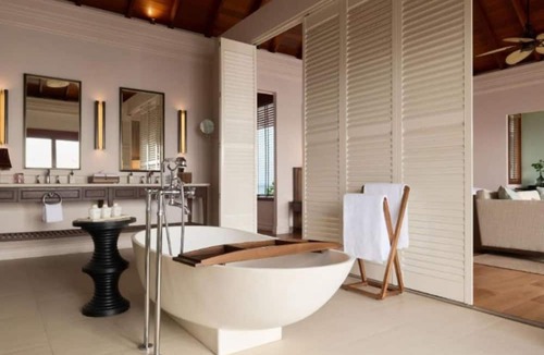 Mudhdhoo Hotel | Dusit Thani Maldives