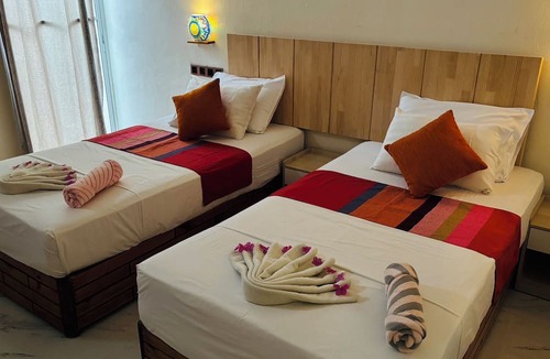 Thulusdhoo Island House | Dream Inn Sun Beach Hotel