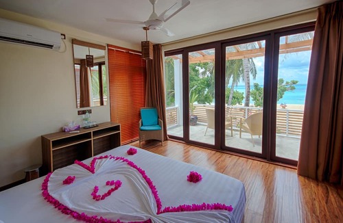 Fulidhoo Hotel | Kinan Retreat