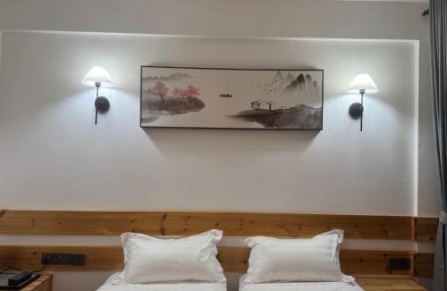 Maamigili Bed & Breakfast | Whalesharkview