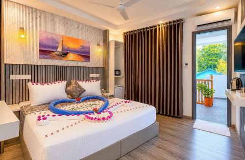 Thoddoo House | New Breeze Royal