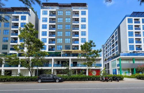 Hulhumale Apartment | Luxury 3BR - Airport Pickup - Rooftop SeaView Pool Gym Terrace Near Airport