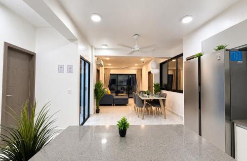 Hulhumale Apartment | Luxury 3BR - Airport Pickup - Rooftop SeaView Pool Gym Terrace Near Airport