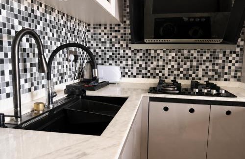 Hulhumale Apartment | Luxury 2BR - Airport Pickup - Airport 14 Min - Beach 3 Min Walk