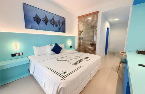 Dharavandhoo Hotel | LVIS blancura Hotel