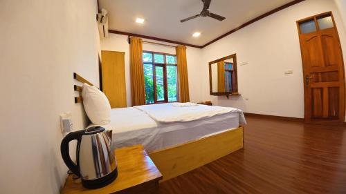 Maamigili House | Gaahaka Beach