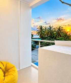 Mathiveri Hotel | Vacanza Beach Hotel