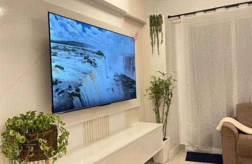 Farukolhufushi Island House | Cozy Room Near Airport in Comfy Apartment