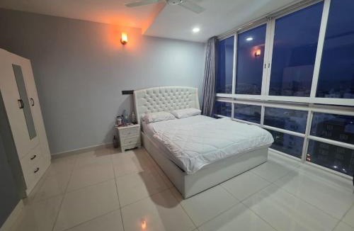 Hulhumale House | Luixury 5BR Penthouse Ocean, Sunrise, Sunset & City Views