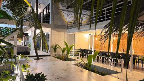 Kudahuvadhoo Hotel | Oceana Surf Maldives - Kudahuvadhoo Island Surf Retreat