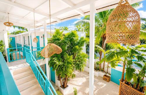Thulusdhoo Island Hotel | Ocean Blue Lagoon Maldives