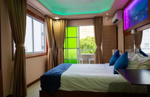 Male Apartment | Six In Lodge