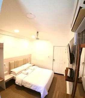 Thulusdhoo Island Hotel | VelaaOlhu - Turtle Hive Thulusdhoo