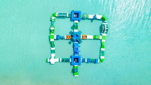 Kudahuvadhoo Hotel | Oceana Surf Maldives - Kudahuvadhoo Island Surf Retreat